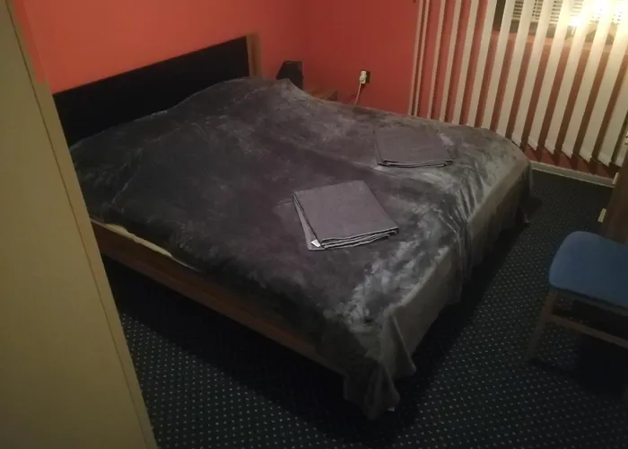 Napraforgó Apartman *