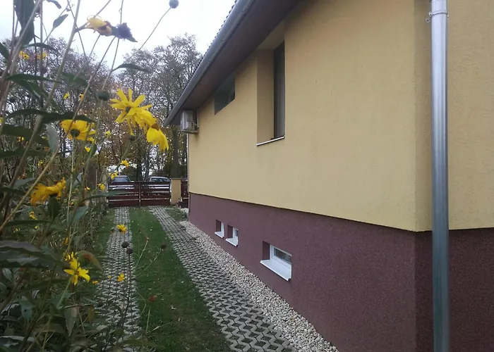 Napraforgó Apartman